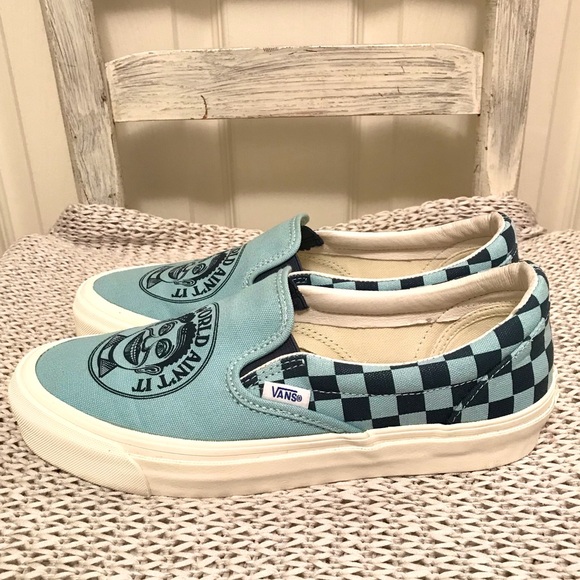 Vans x John Van Hamersveld Crazy World Classic Slip-Ons - Picture 9 of 16